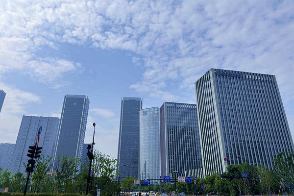 重磅發(fā)布！2025中國(guó)環(huán)境企業(yè)營(yíng)收前50發(fā)展報(bào)告