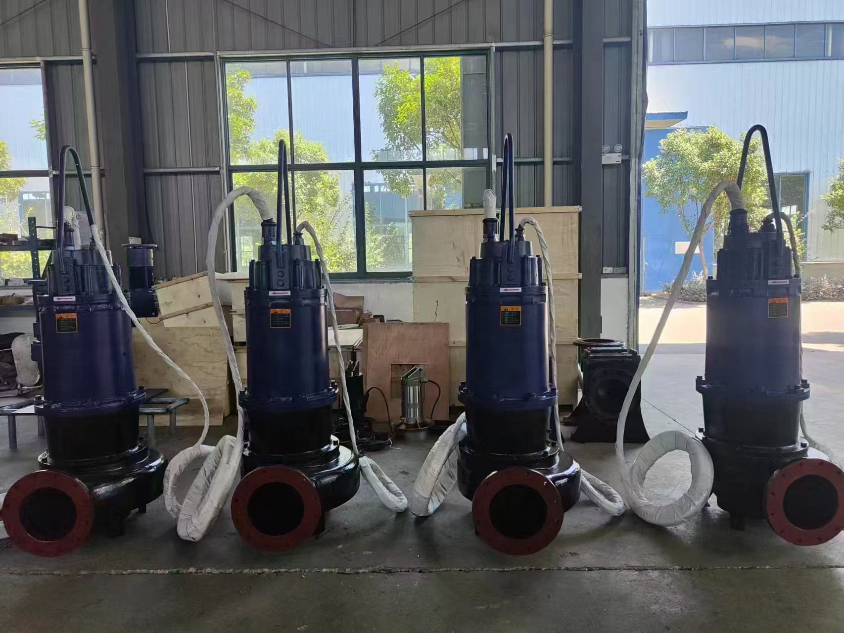 93f5be8b5f28aefad5cb20c50a7dd7f.jpg 排污能力强自吸排污泵-水泵厂家